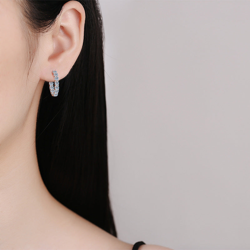 S925 Sterling Silver Moissanite Stud Earrings for Women, Niche High-End Light Luxury Design, Unique Bull Head Pavé Setting, Sparkling Elegant Jewelry for Daily & Party Wear