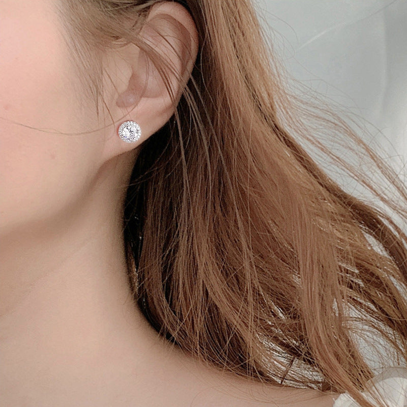 Moissanite Round Bezel Stud Earrings for Women, 925 Sterling Silver Simple Versatile Jewelry, Hypoallergenic Long-Lasting Polish, Perfect for Everyday Ear Styling & Gifting