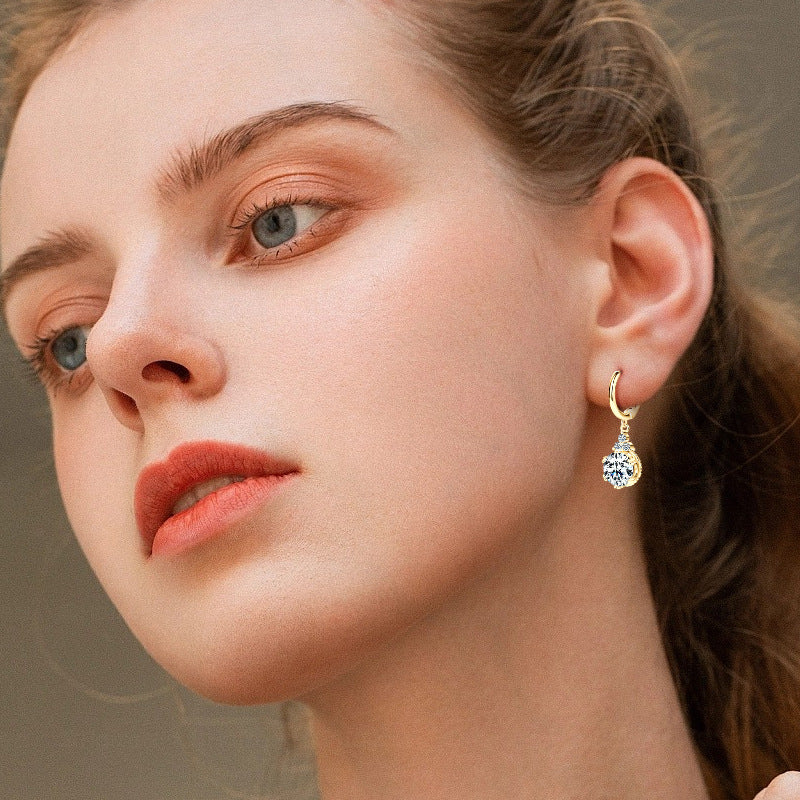2 Carat Moissanite Crown Earrings for Women, 925 Sterling Silver Luxury Light Luxury Design, Elegant High-End Sparkling Jewelry for Daily & Party Wear