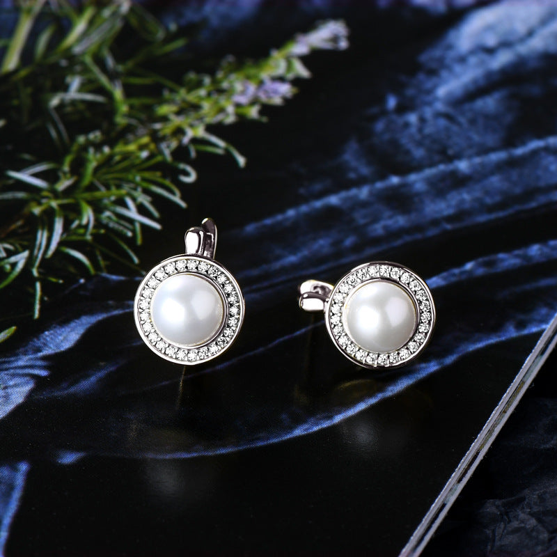 Niche High-End Luxury Vintage Freshwater Pearl & Round Moissanite Stud Earrings for Women, S925 Sterling Silver, Elegant Socialite Style, Timeless Light Luxury Jewelry for Daily & Formal Wear